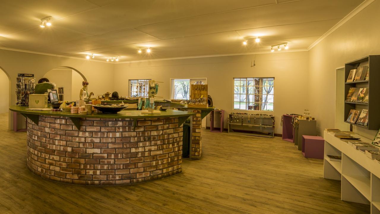 Gondwana Damara Mopane Lodge Mopane Pos エクステリア 写真